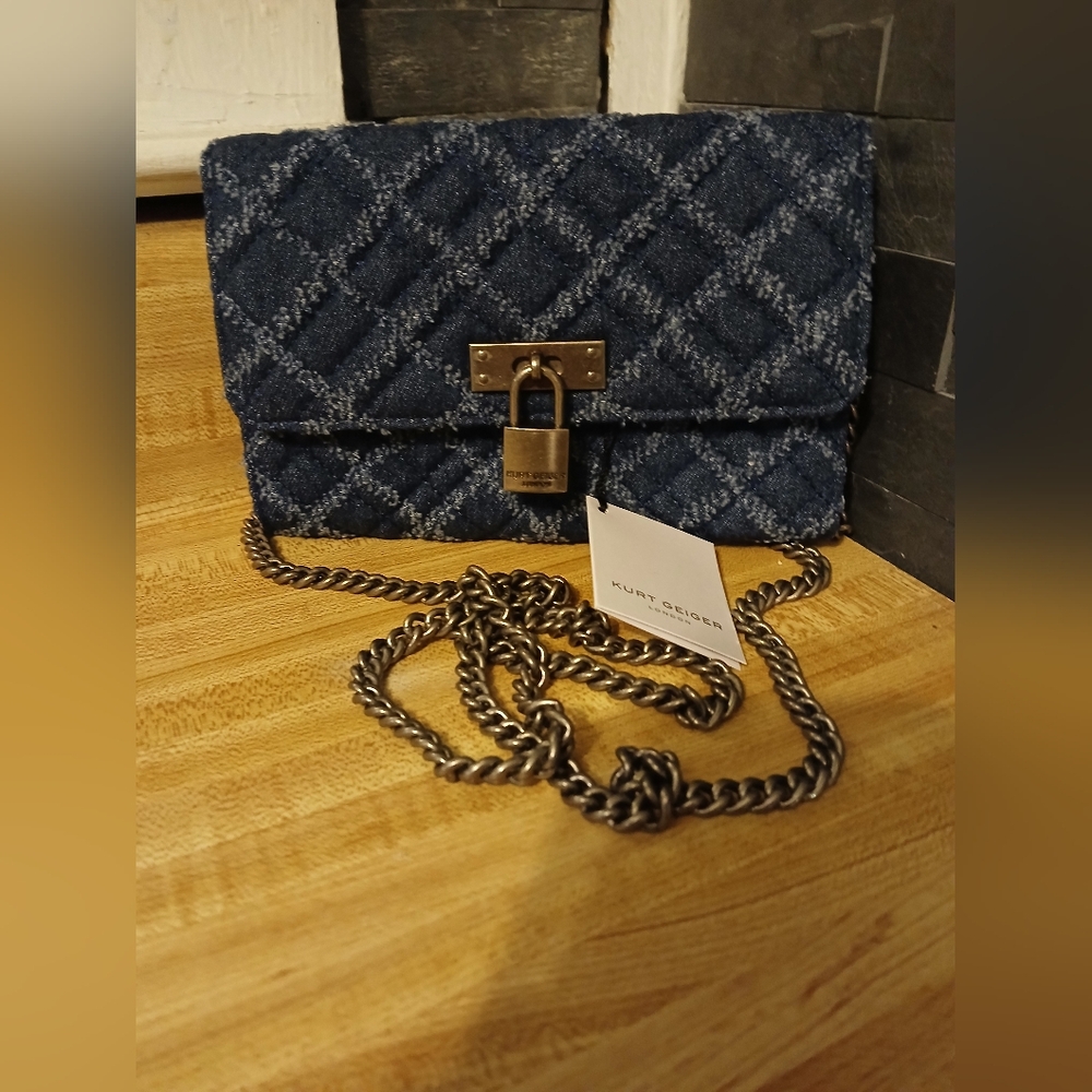 Kurt Geiger NWT Blue Quilted Crossbody Bag - Picture 8 of 9